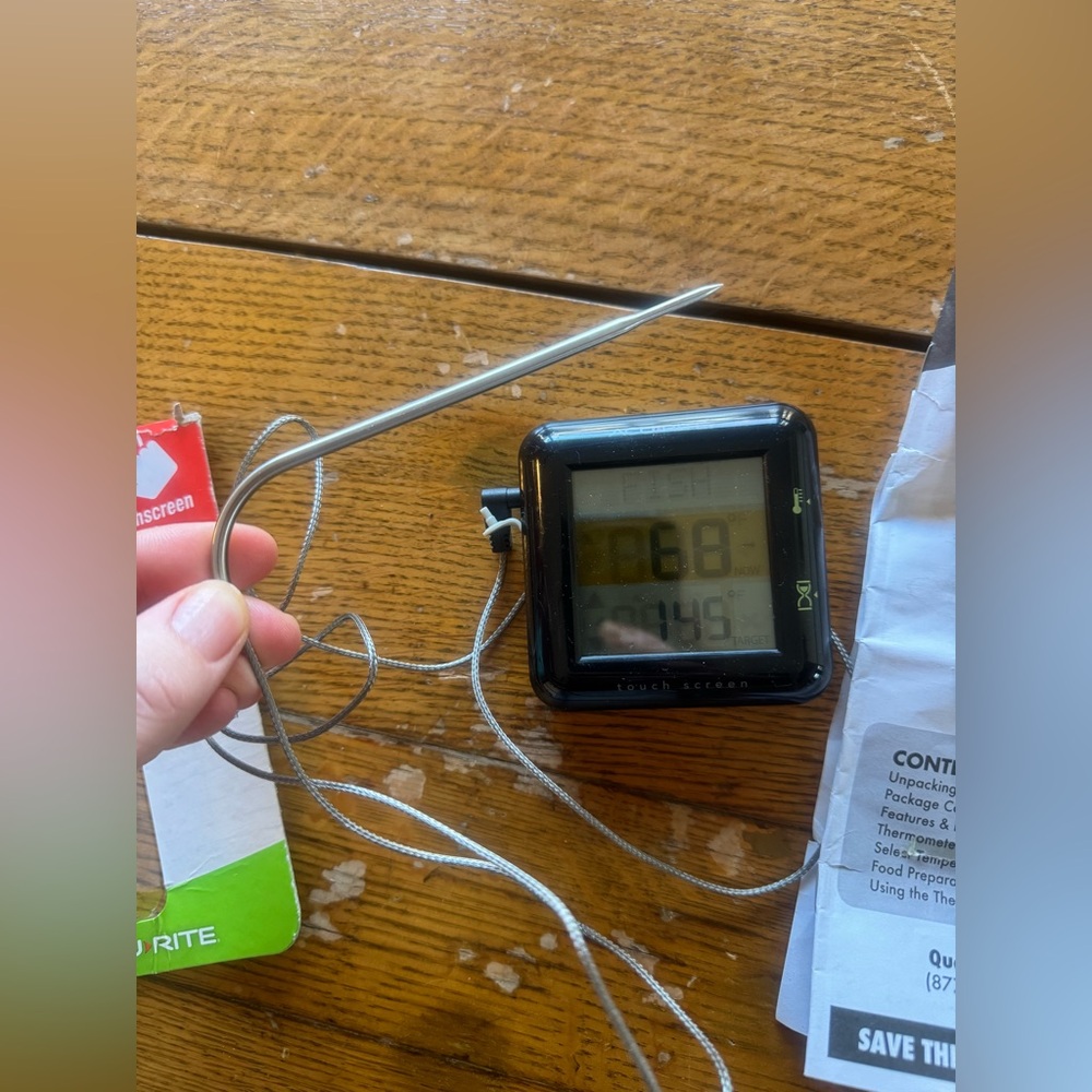 AcuRite Touchscreen Thermometer & Timer - Picture 4 of 4